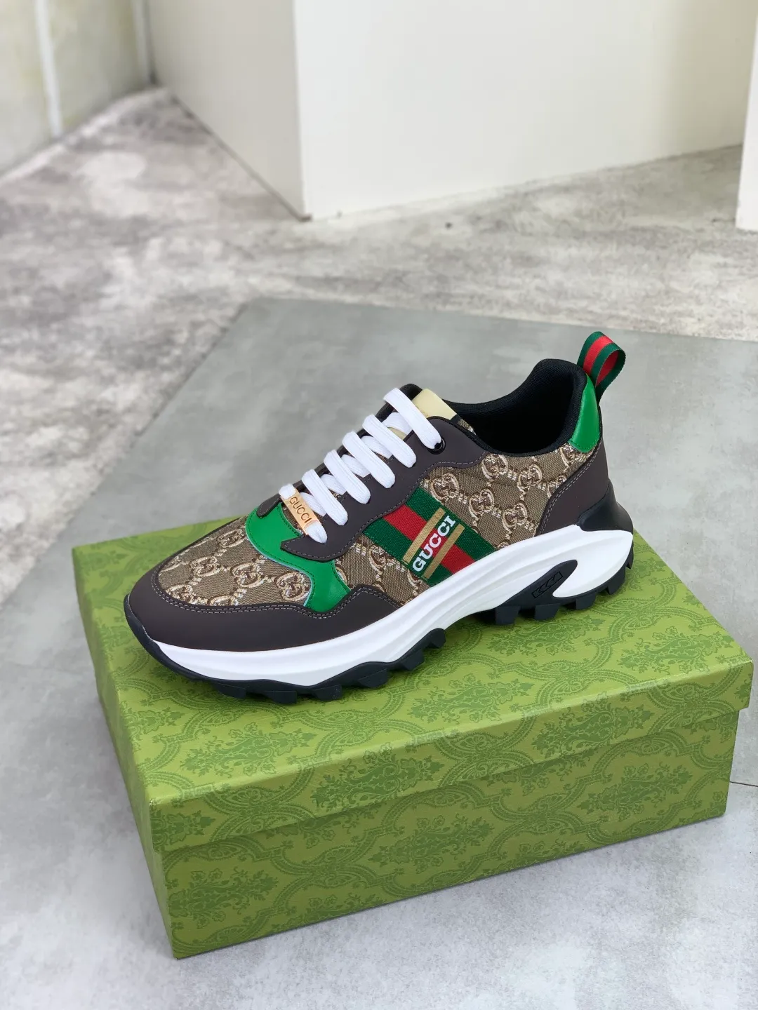 Men's shoes 💰P440💰[New model]🆘 The latest model from Gucci GUCCI official website🎁Classic casual and fashionable men's shoes👟Best model💥The version is simple and elegant, exclusive for trendy men. Unique official website latest brand elements👑Gucci original decoration, fashionable and generous, original soft calfskin fabric➕Comfortable soft first-layer pigskin lining ✅The official website specifies the wear-resistant casual outsole, the classic model is taken in kind🎬Color: 4️⃣colors available😍Number: 38-44